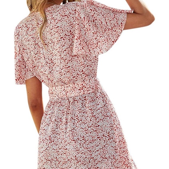 Floral wrap dress brand new women’s size medium - Picture 4 of 4